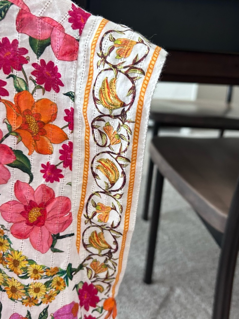 NWT Farm Rio White Floral Blouse with Pink and Orange Flowers - Picture 6 of 6